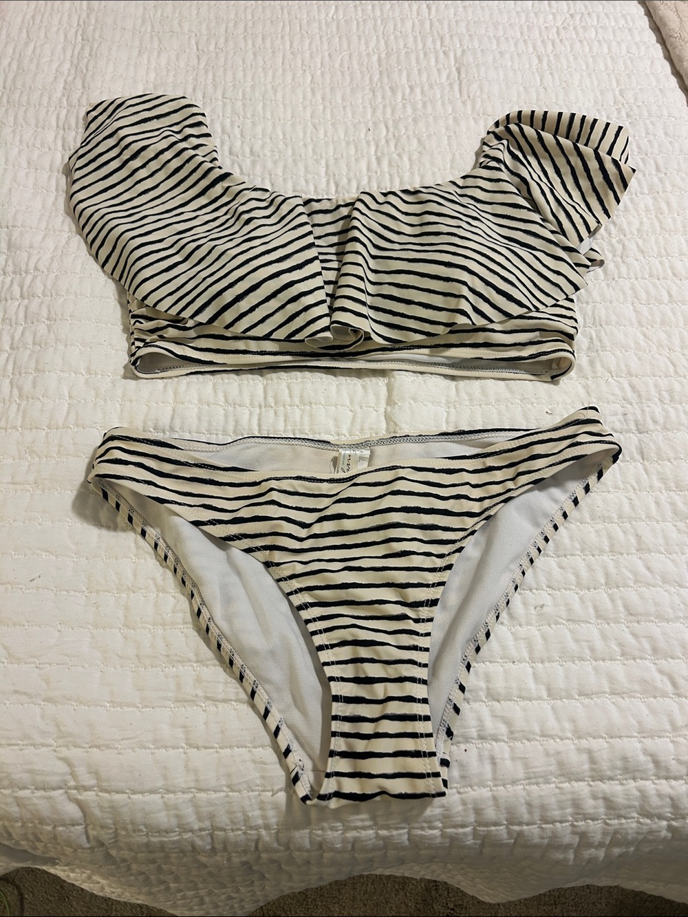 Envya Striped Ruffle Bikini Set - Black & Cream